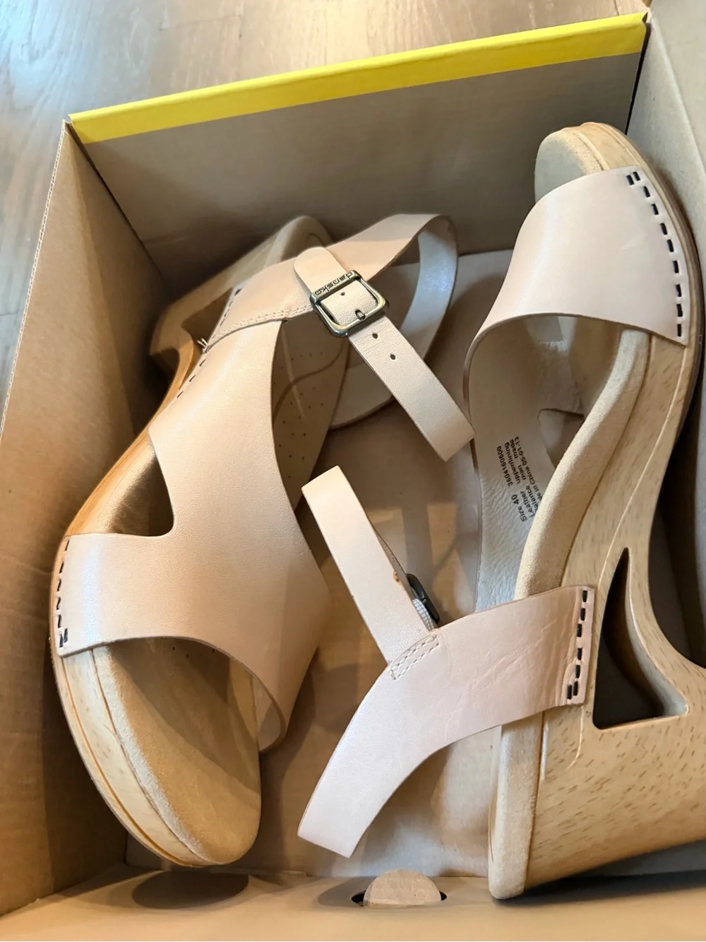 Dansko Tasha Natural Tan Leather Cutout Platform Wedge Sandals Size 40 / 9.5-10
